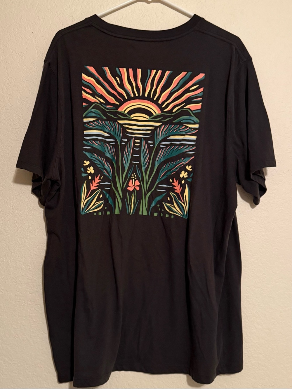 Old Navy Black Short-Sleeve Tee with Colorful Sunrise Nature Graphic